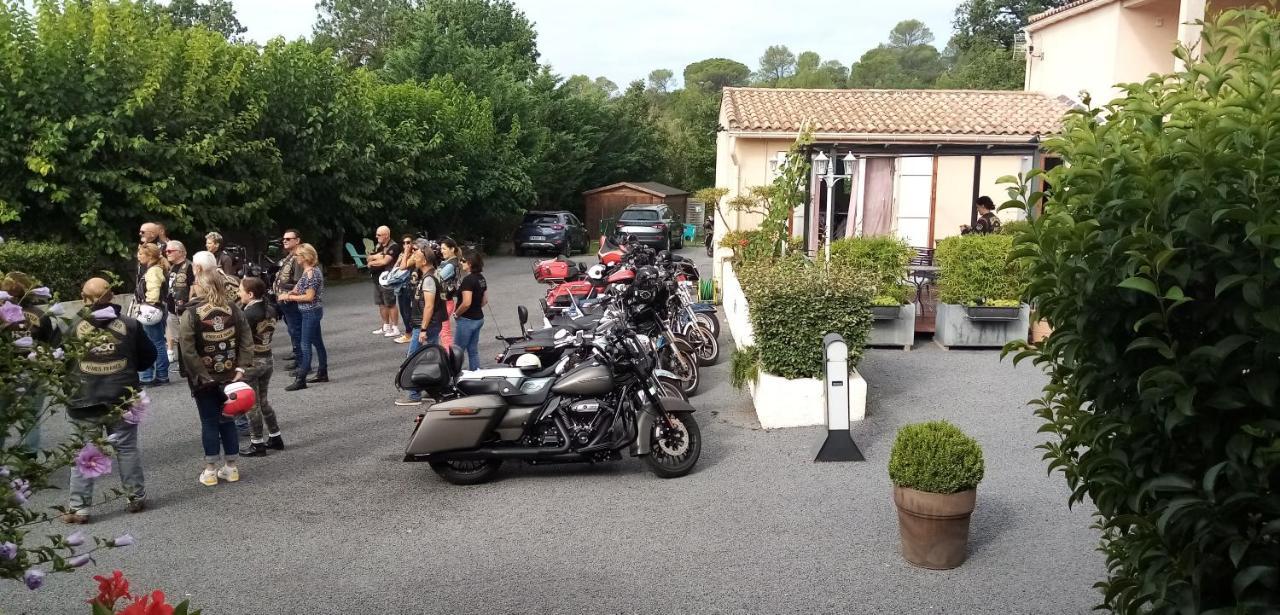Hotel Le Grand Jardin Aujargues Exterior foto