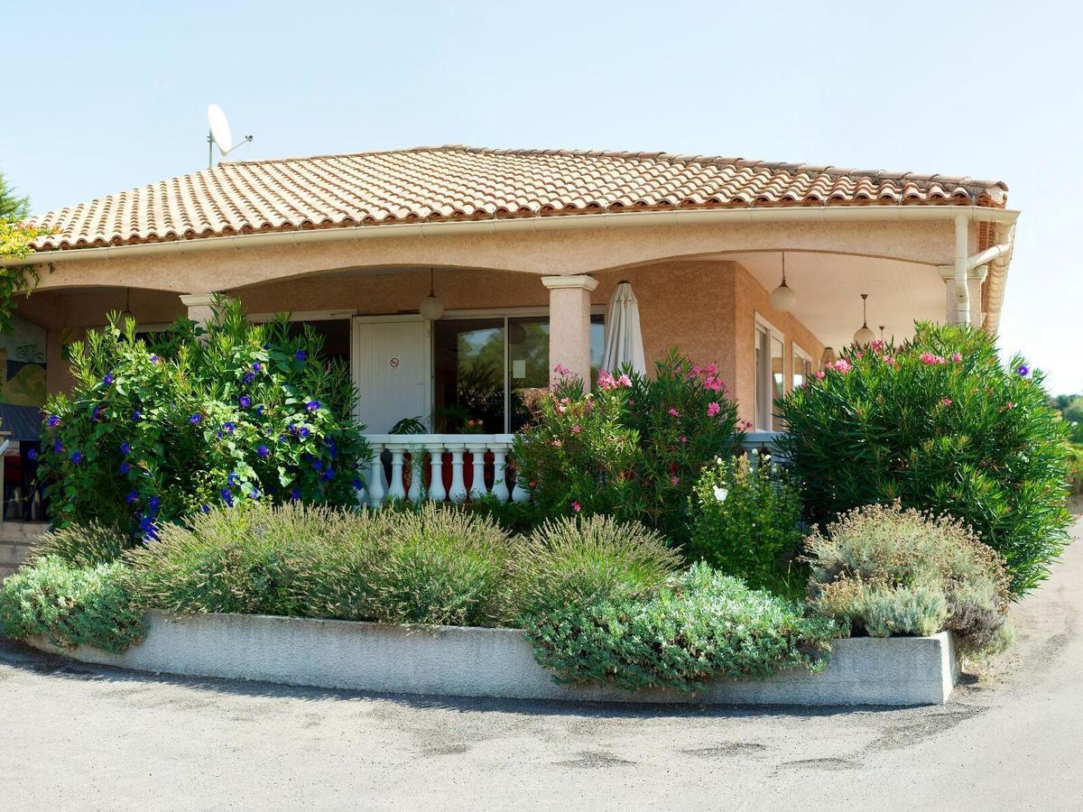 Hotel Le Grand Jardin Aujargues Exterior foto